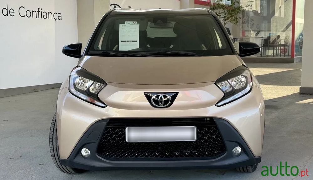 2022' Toyota Aygo X 1.0 Pulse photo #2
