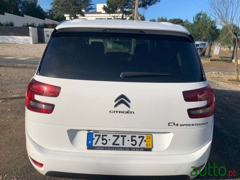 2020' Citroen C4 Spacetourer photo #5