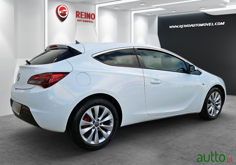 2012' Opel Astra Gtc 1.4 T S/S photo #5