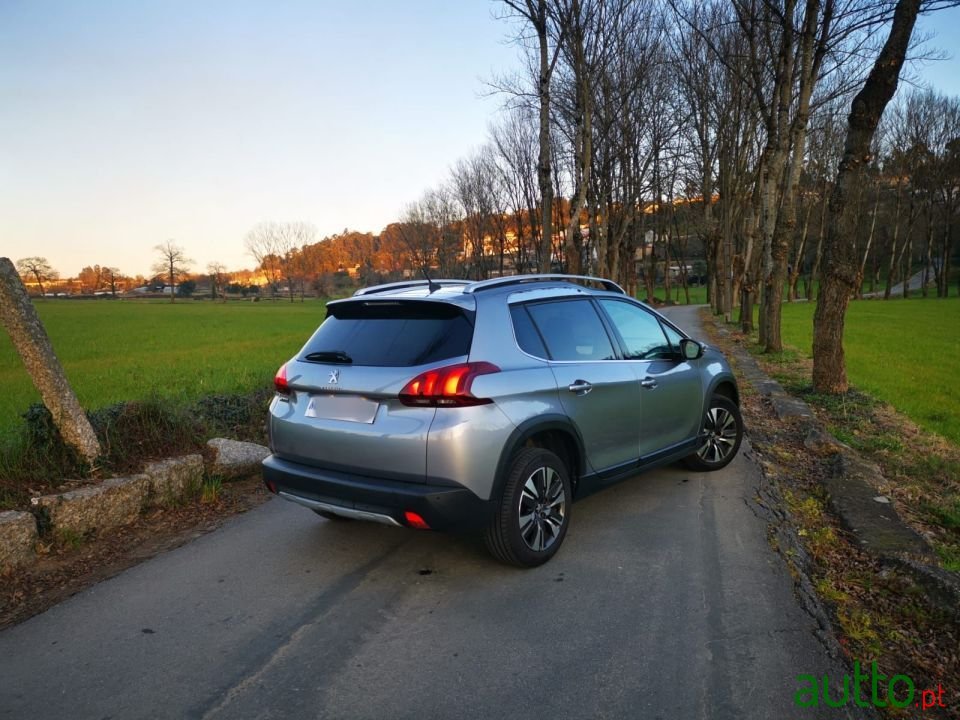 2018' Peugeot 2008 photo #4