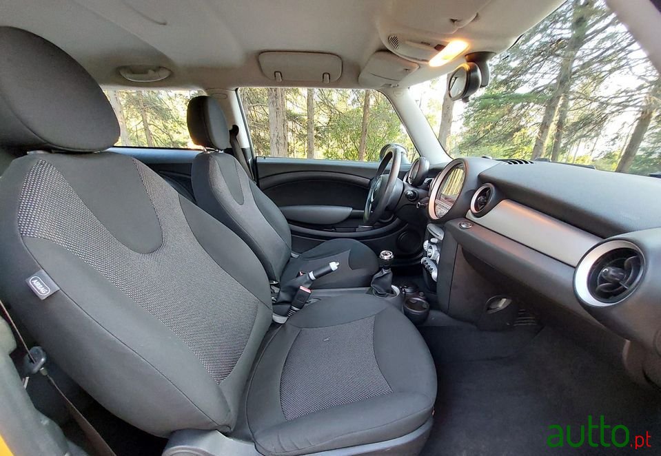 2008' MINI Cooper photo #3