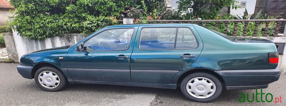 1997' Volkswagen Vento 1.9 Gt Tdi photo #4