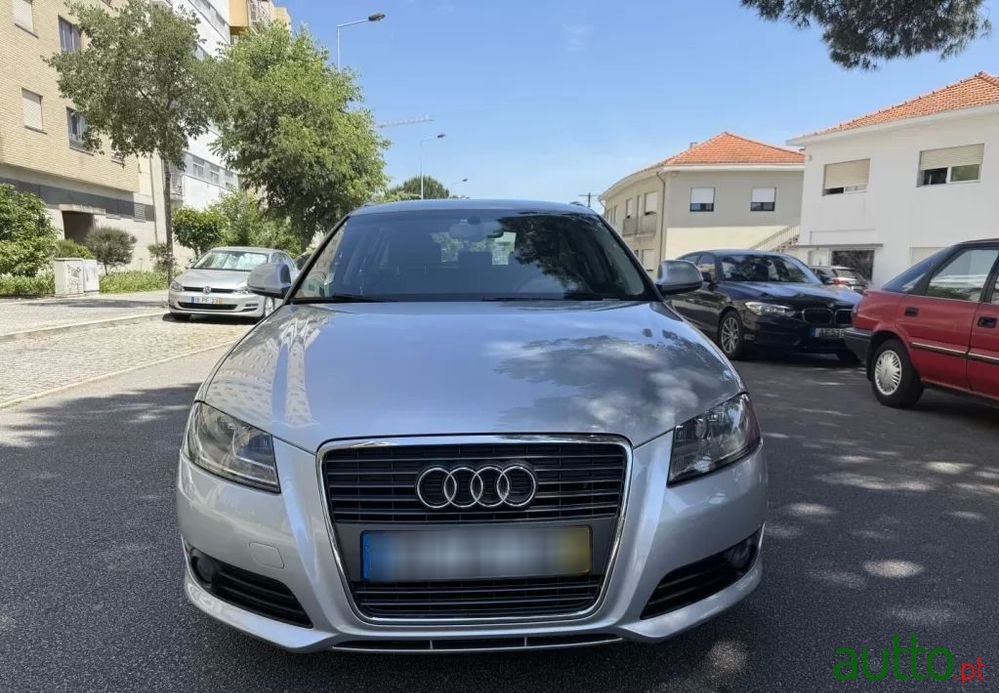 2009' Audi A4 2.0 Tdi Advance photo #1