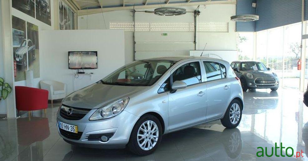2009' Opel Corsa 1.2 Enjoy photo #1