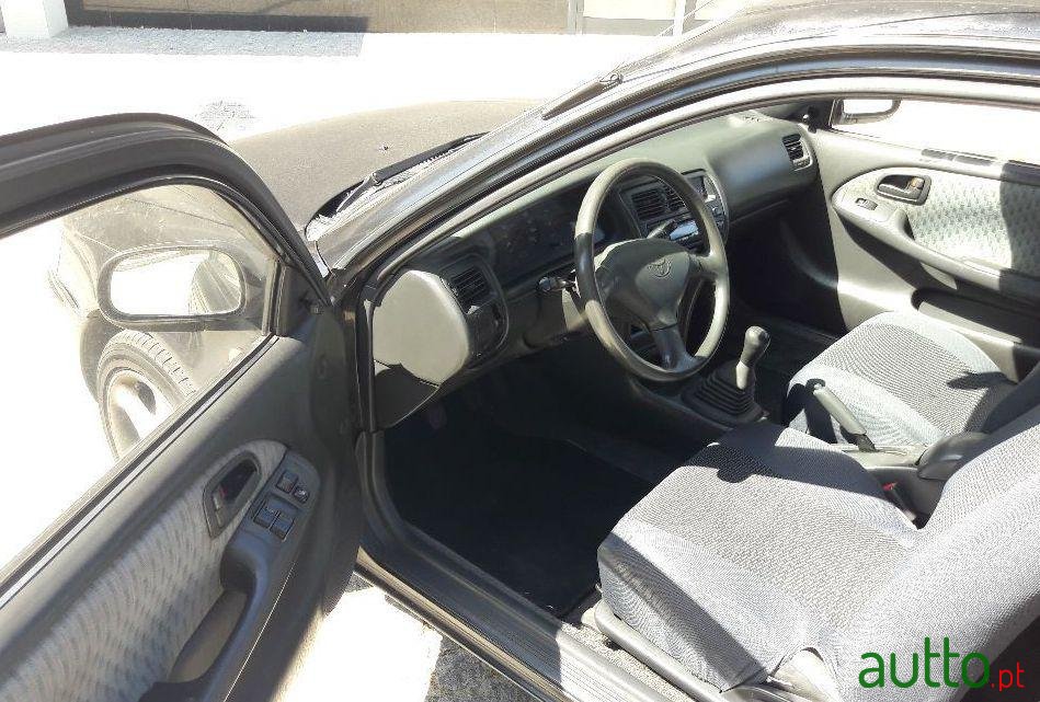 1996' Toyota Corolla 2.0 D Starvan 70 Cv photo #1