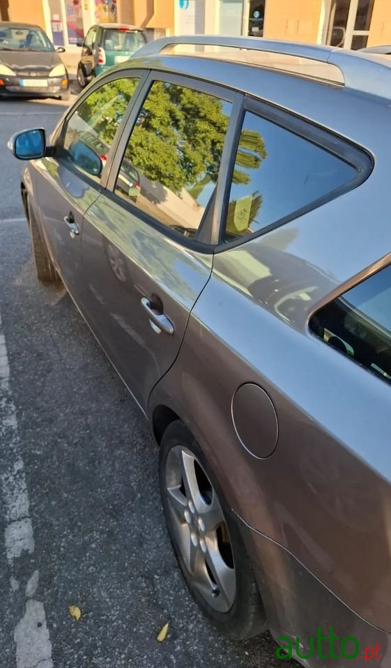 2010' Kia Ceed Sw photo #3