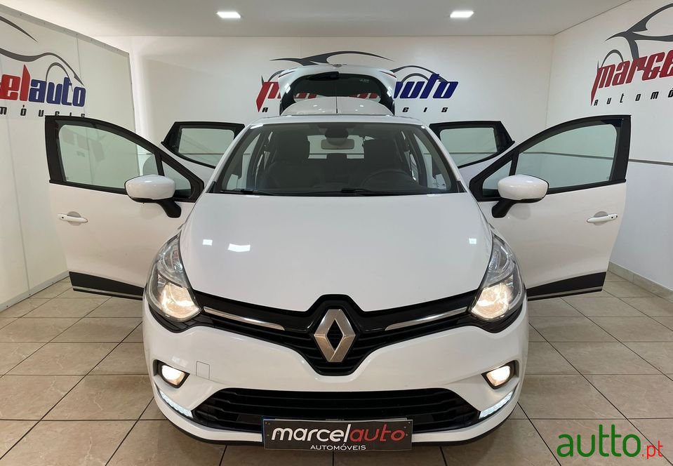 2017' Renault Clio photo #5