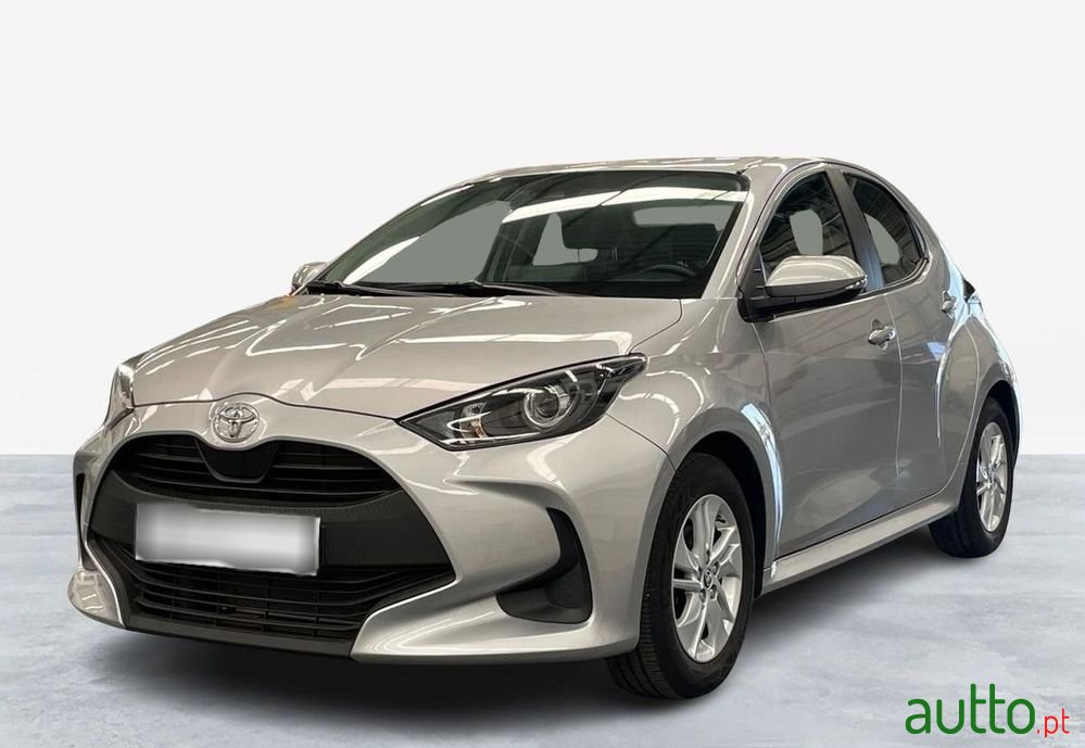 2022' Toyota Yaris photo #1