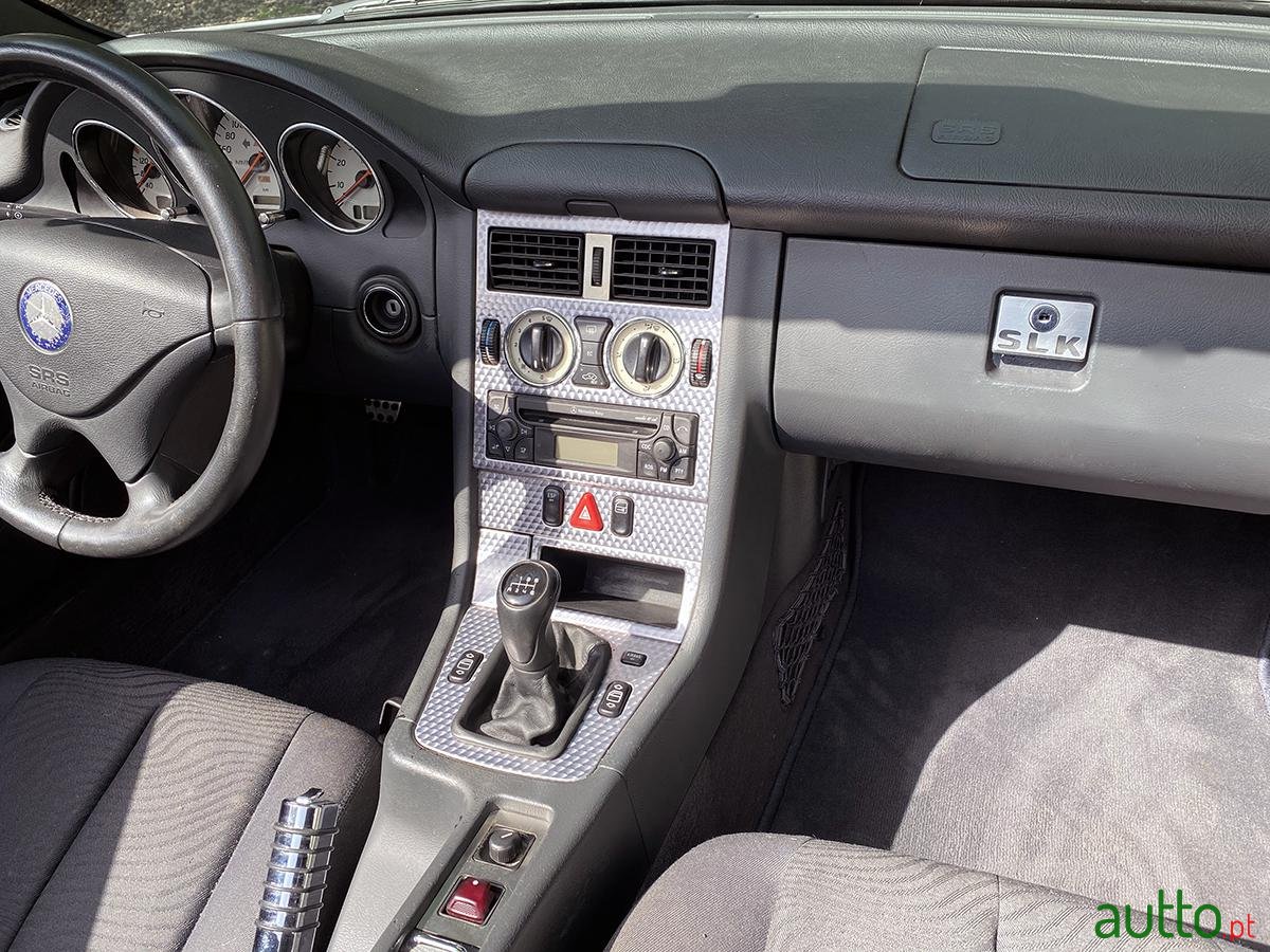 2002' Mercedes-Benz SLK 200 Front Facelift photo #6
