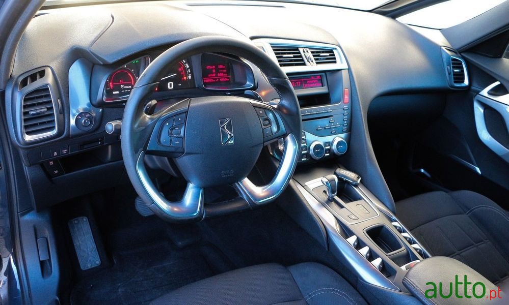 2014' DS Automobiles Ds5 photo #2