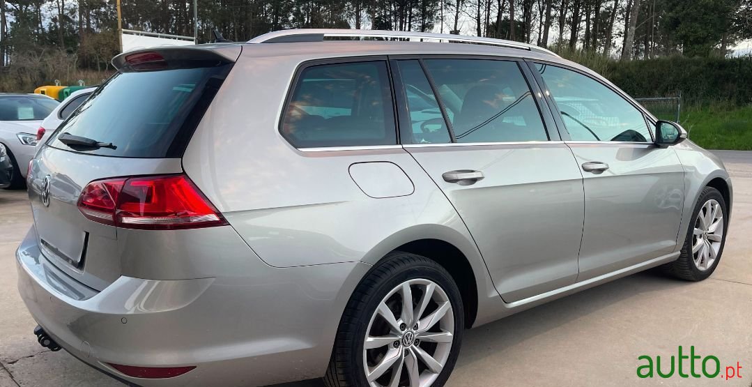 2017' Volkswagen Golf Variant photo #4