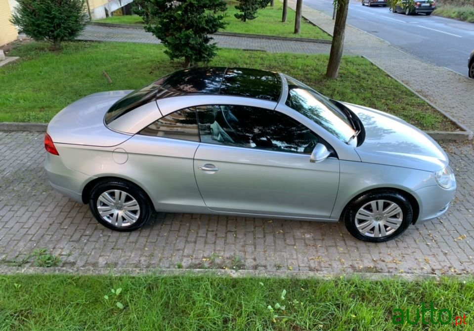 2007' Volkswagen Eos photo #3