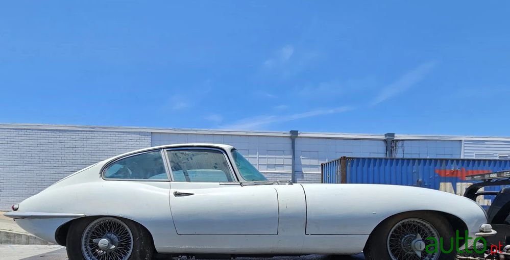 1967' Jaguar E-Type photo #2