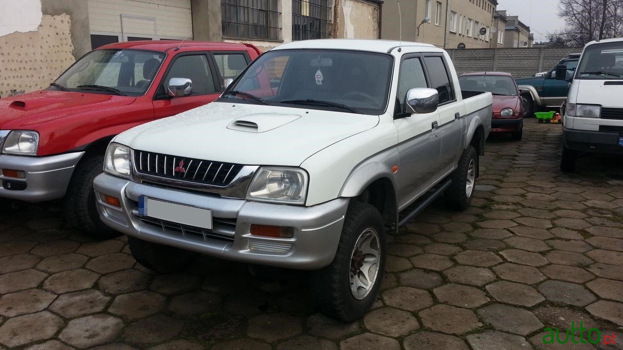 2000' Mitsubishi L 200 photo #2