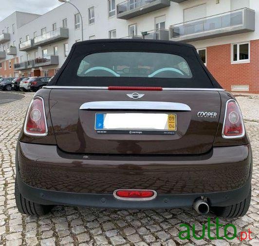 2009' MINI Cabrio Cooper photo #4