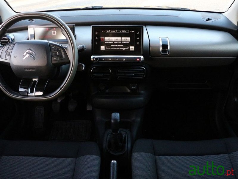 2018' Citroen C4 Cactus photo #4