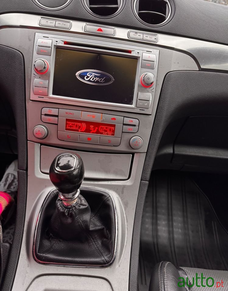 2007' Ford S-Max photo #5