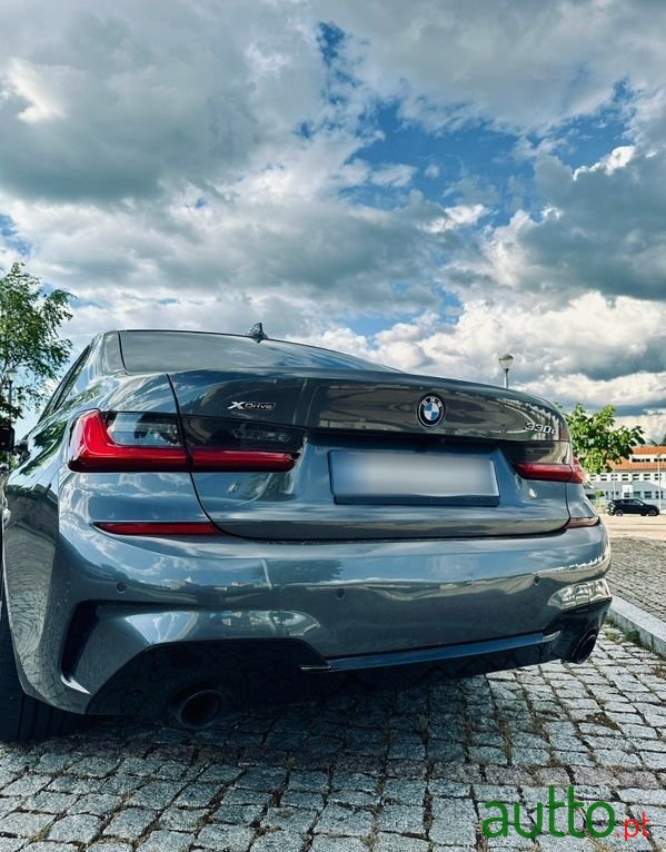 2020' BMW 330 E Pack M Auto photo #6