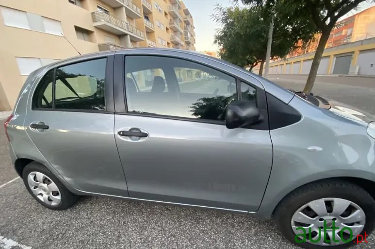 2008' Toyota Yaris 1.0 Vvt-I photo #6