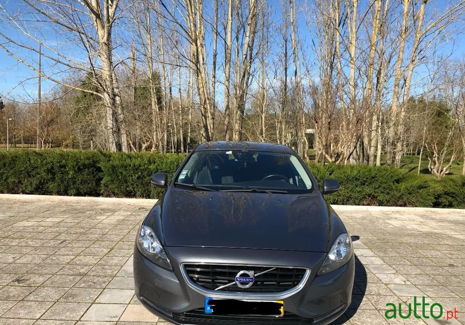 2013' Volvo V40 photo #4