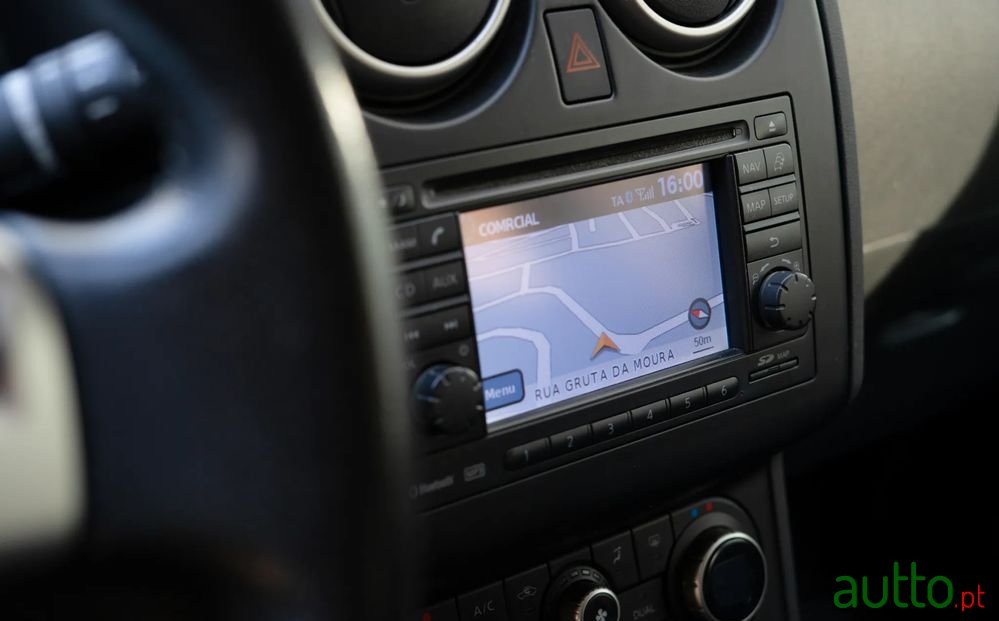 2011' Nissan Qashqai photo #5