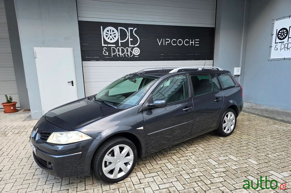 2008' Renault Megane Break photo #4