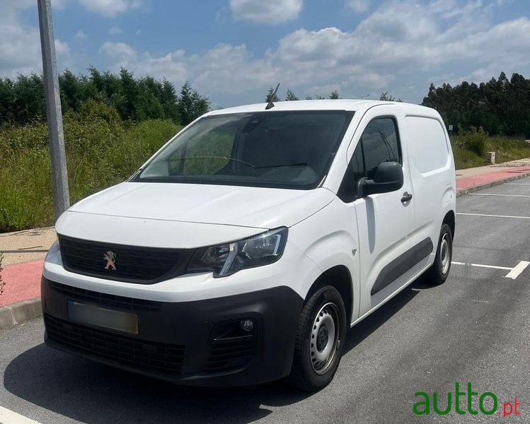 2019' Peugeot Partner photo #1