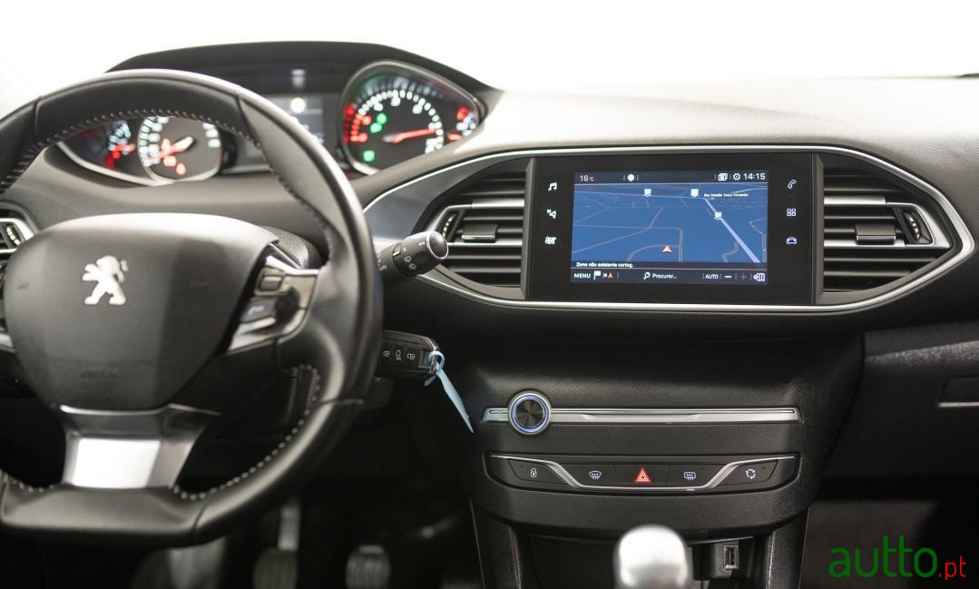 2019' Peugeot 308 Sw photo #5