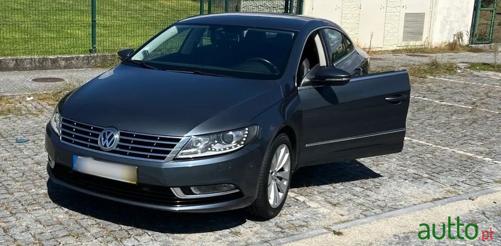 2014' Volkswagen CC photo #6