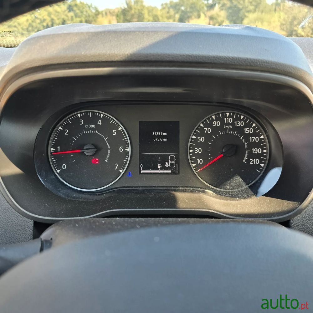 2023' Dacia Duster photo #6