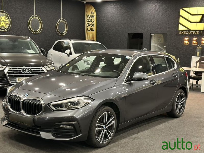 2020' BMW 116 D Line Sport Auto photo #1