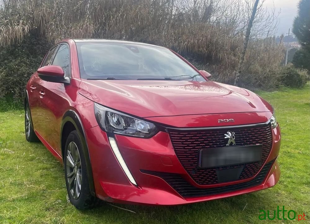 2020' Peugeot e-208 Allure photo #2