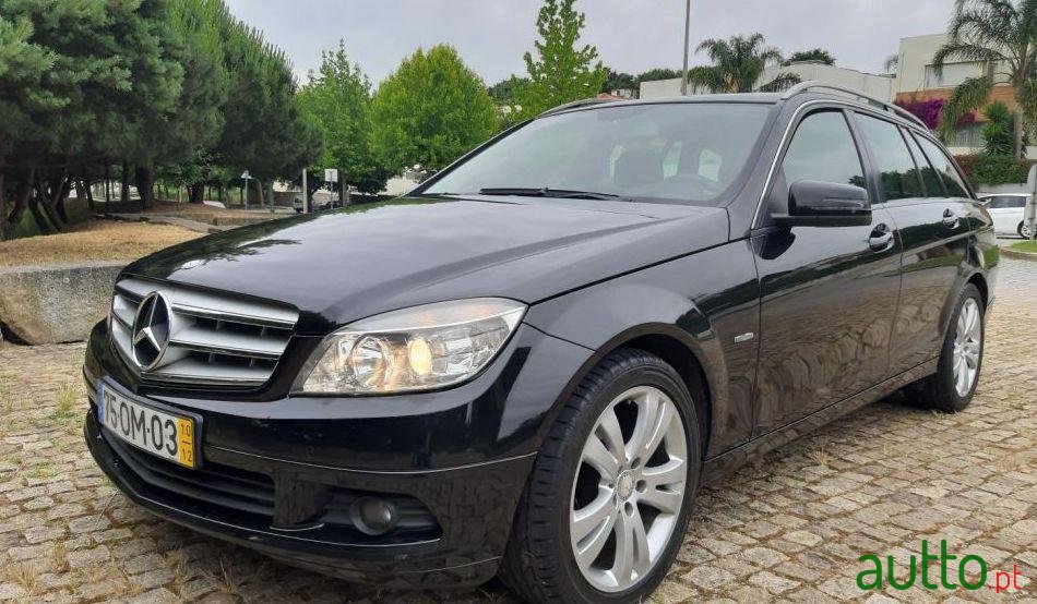 2010' Mercedes-Benz C-200 photo #2