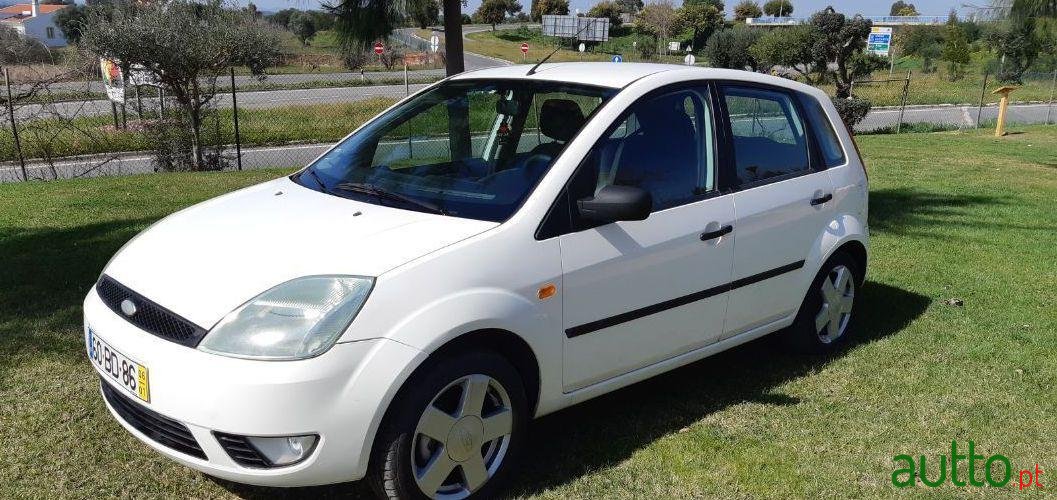 2006' Ford Fiesta photo #2