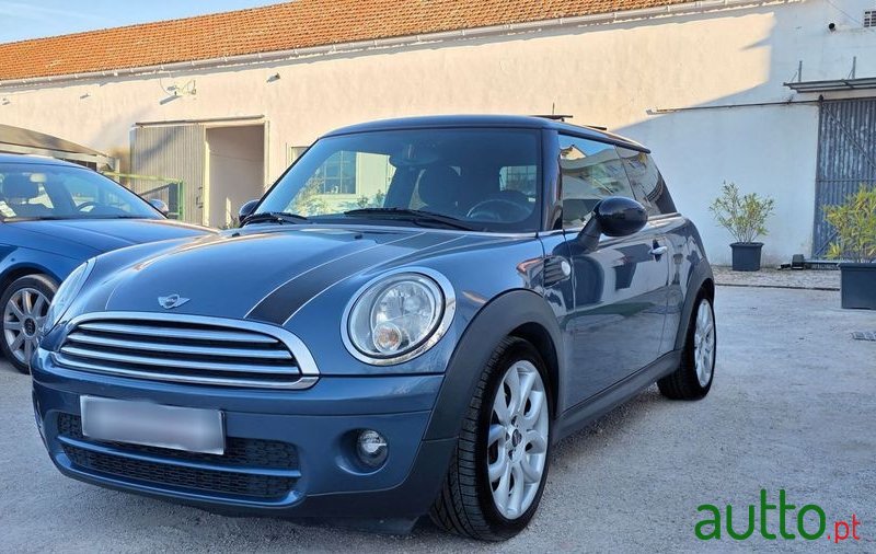 2009' MINI Cooper D 3 Portas photo #1