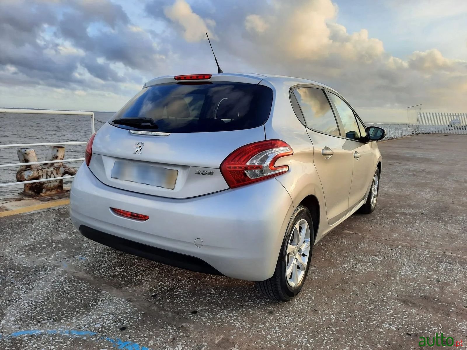 2014' Peugeot 208 photo #3