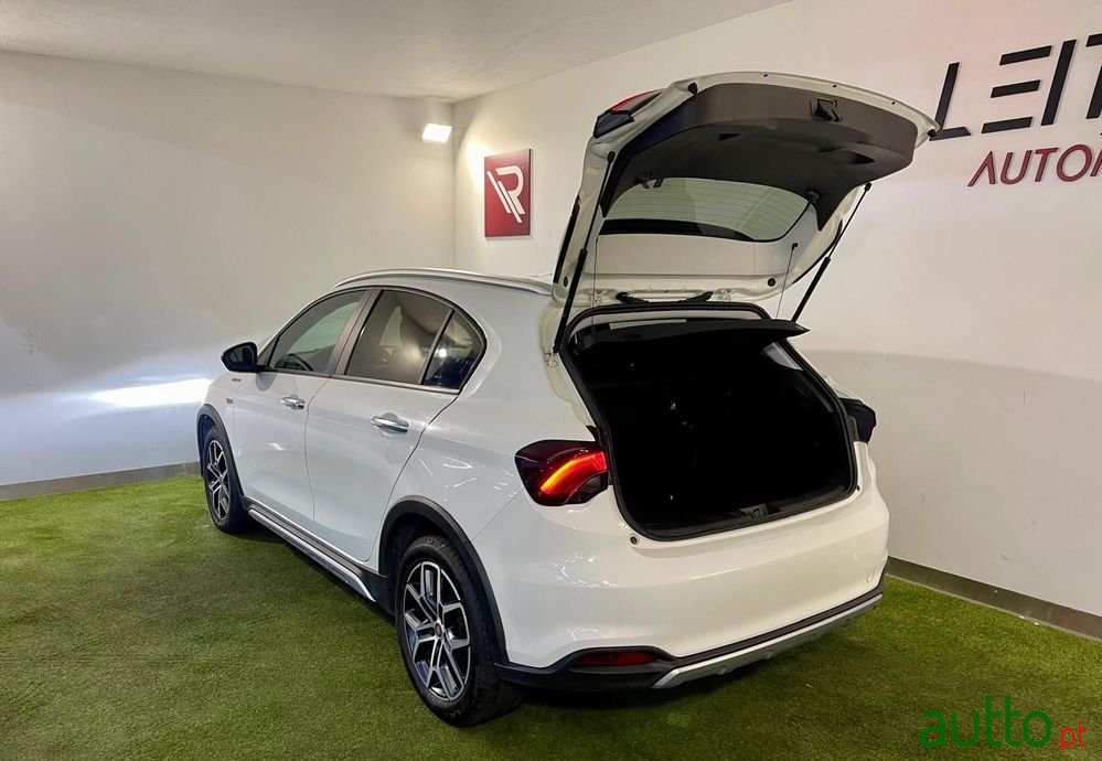 2023' Fiat Tipo Cross 1.3 Multijet photo #6