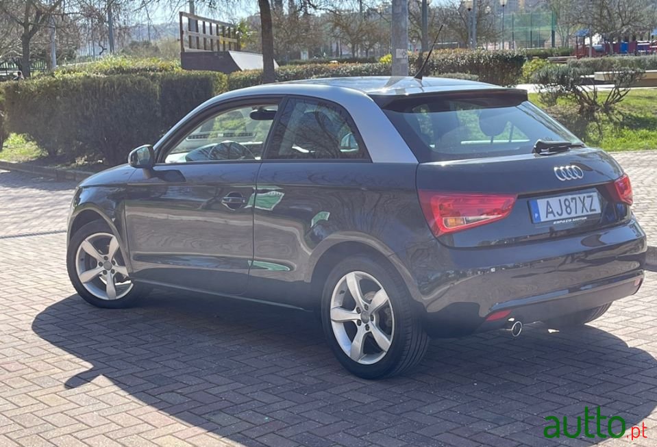 2011' Audi A1 photo #4