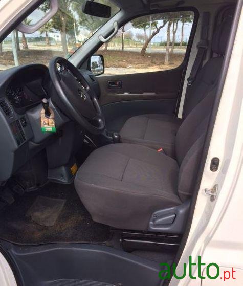 2009' Toyota Hiace Misto Mercadorias photo #3