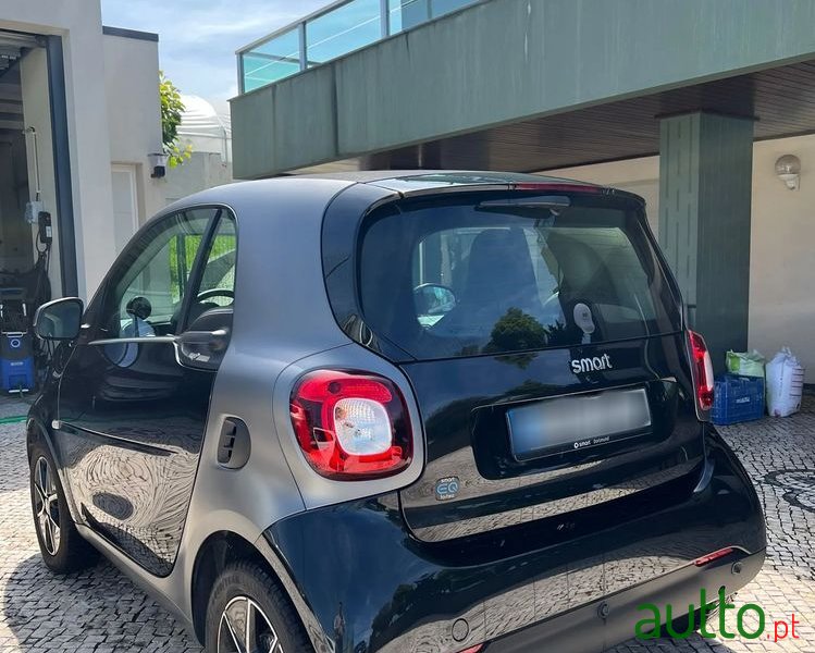 2020' Smart Fortwo Eq Pulse photo #2