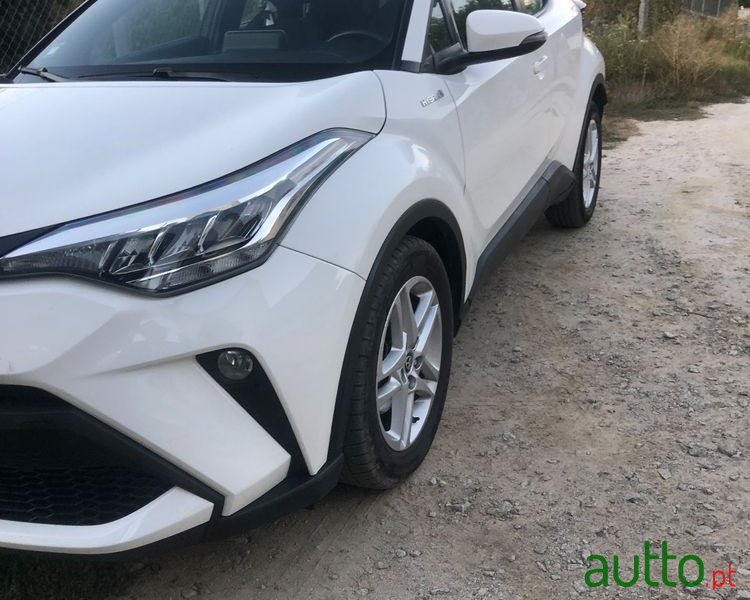 2021' Toyota C-HR 1.8 Hybrid Comfort photo #1