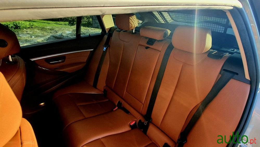 2015' BMW Série 3 photo #5