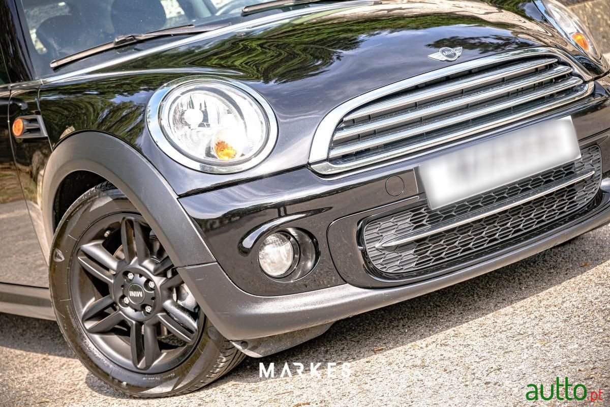 2012' MINI Cooper photo #6