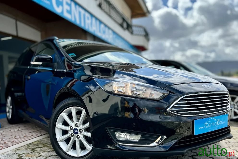 2017' Ford Focus Sw photo #1