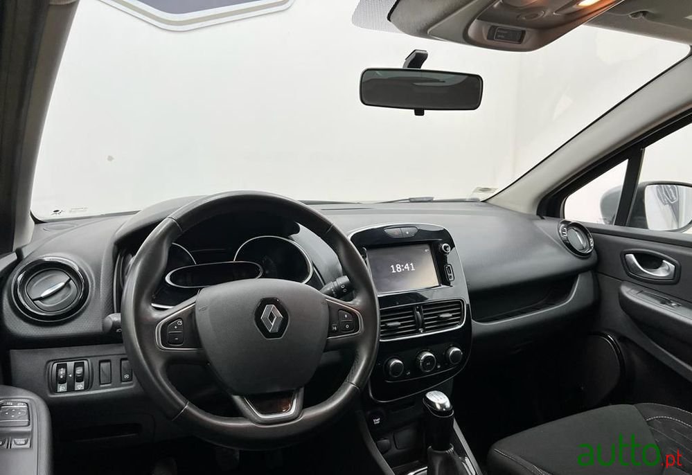 2019' Renault Clio 0.9 Tce Limited photo #6