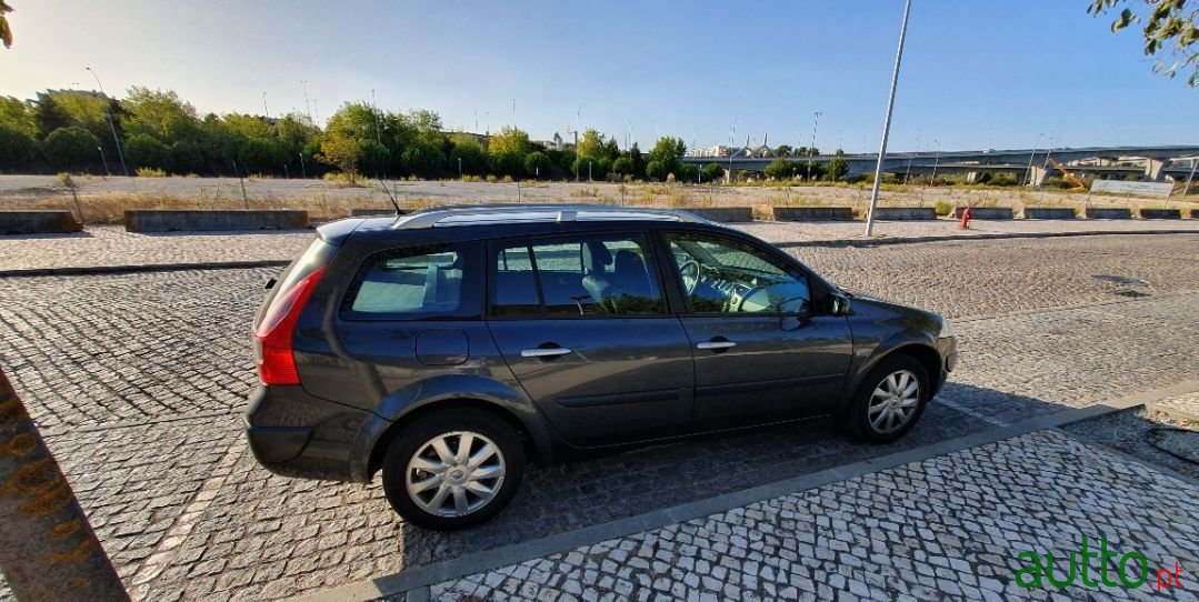 2008' Renault Megane Break photo #4