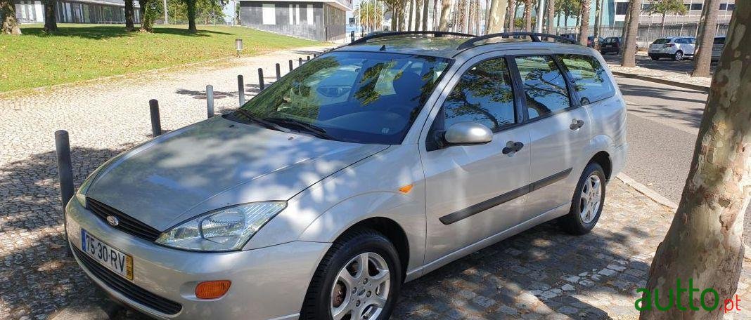 2001' Ford Focus Sw photo #1