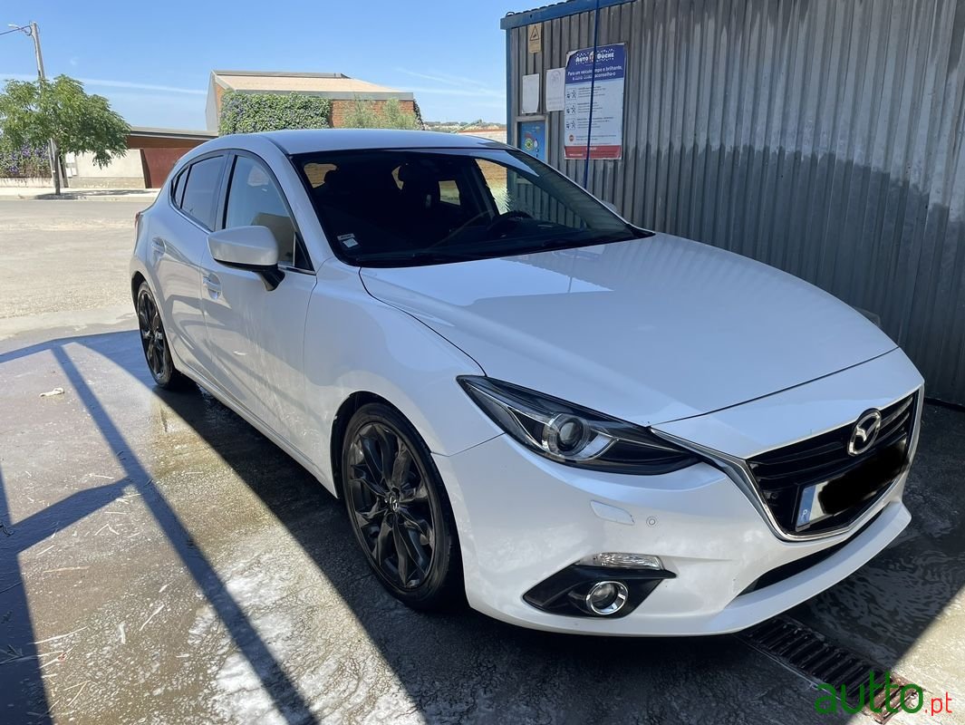 2015' Mazda 3 photo #1