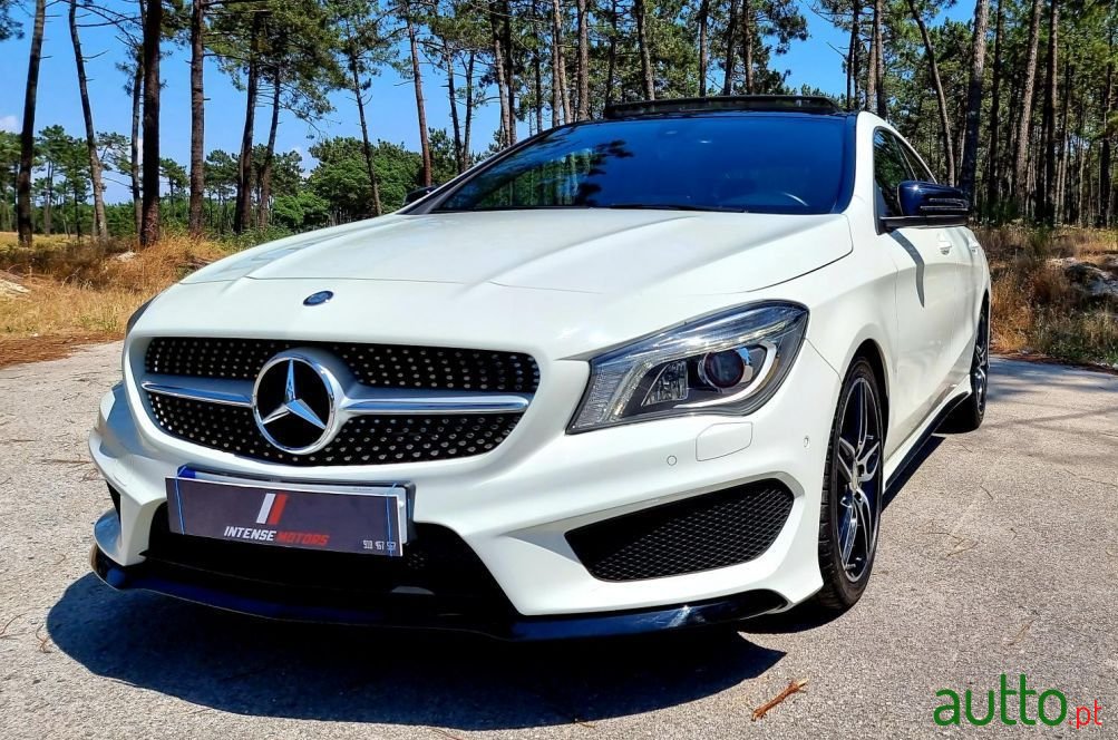 2016' Mercedes-Benz Cla-200 photo #2