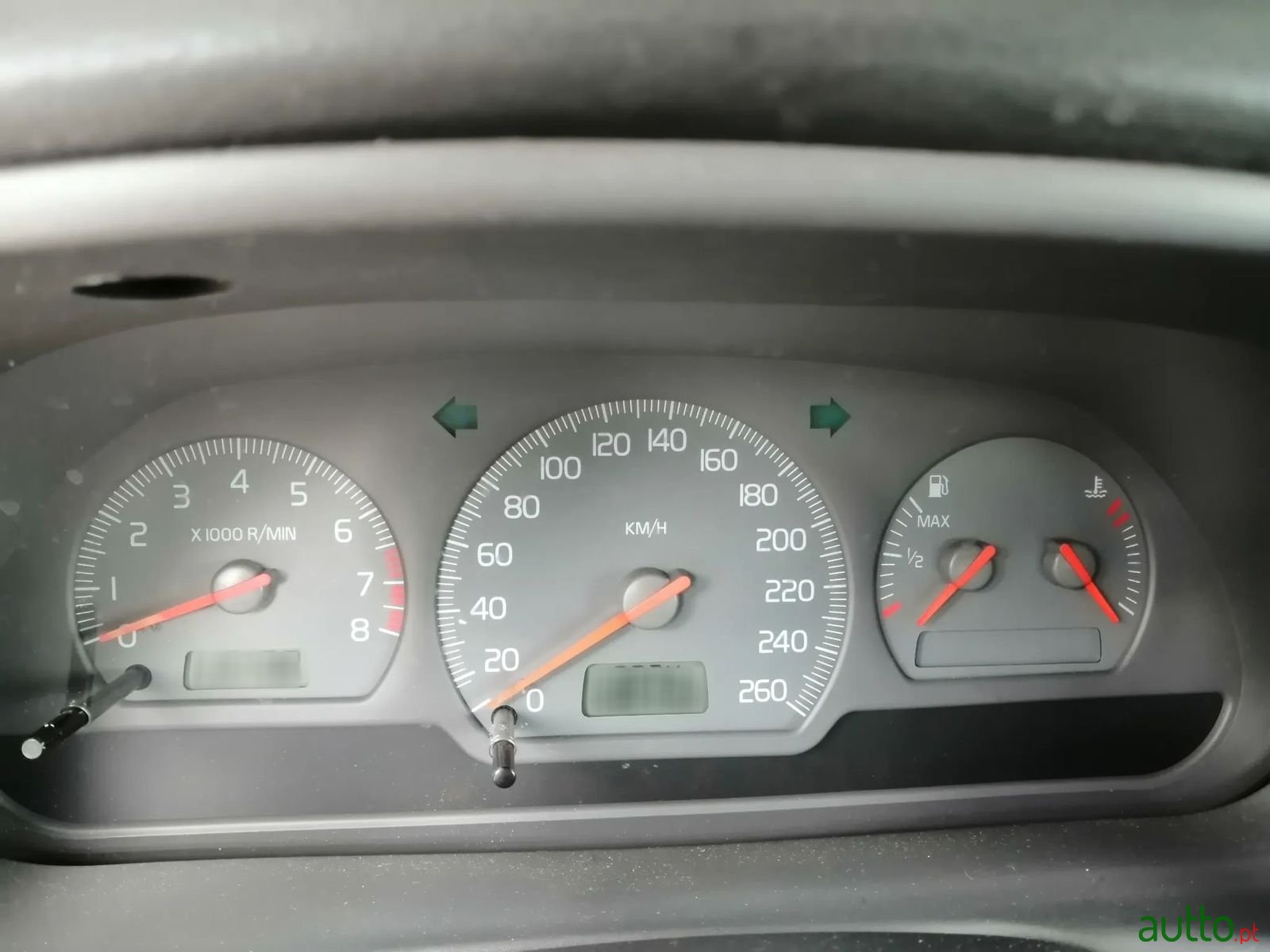 2000' Volvo V40 photo #3